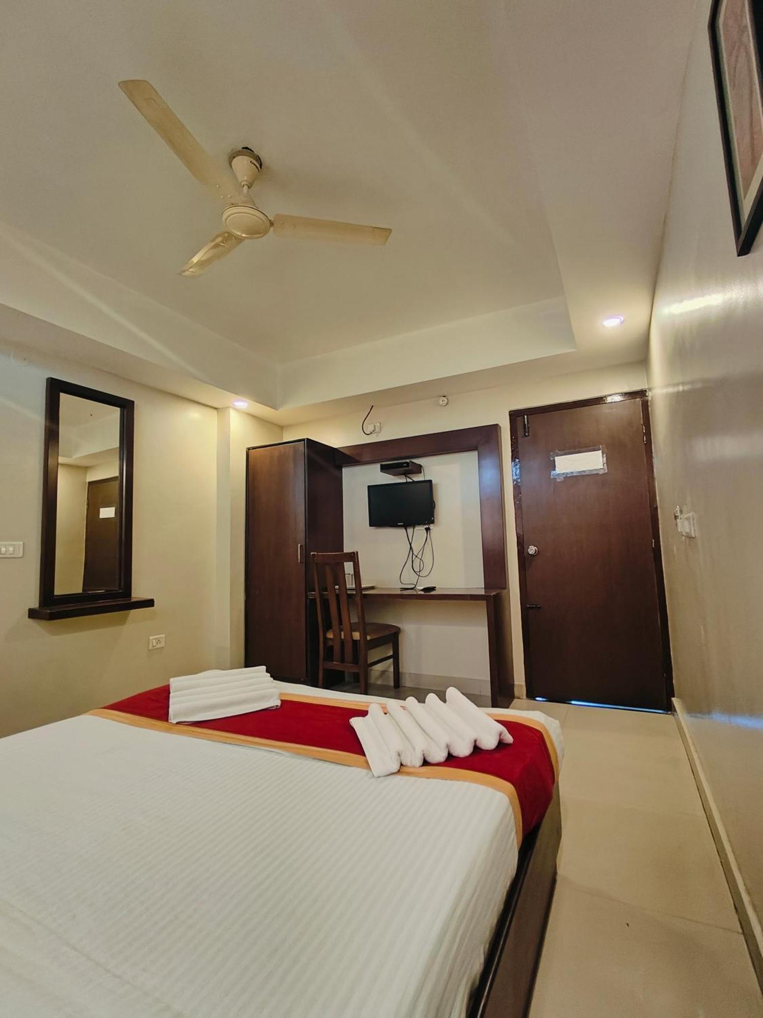 Green Wood Inn Mysore Near Palace Exterior foto